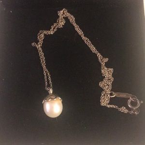 Tiffany & Co. Heart Cap Pearl Necklace